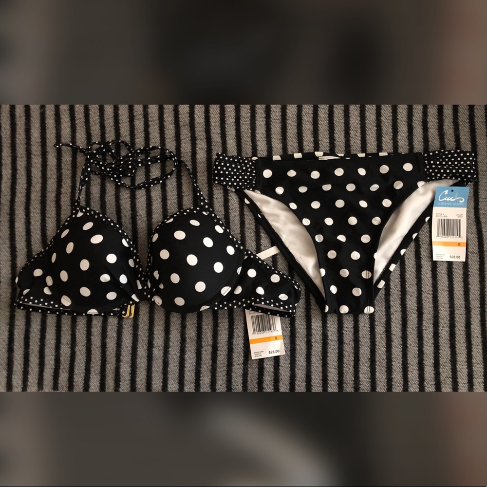 Polka dot bikini set 👙